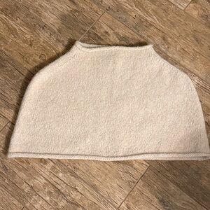 Lauren Manoogian Pyramid shoulder shawl made in Peru alpaca